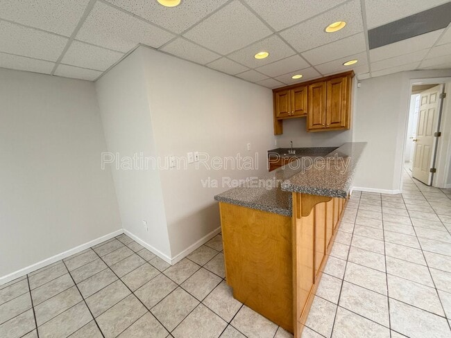 Building Photo - 3440 Alexander Cir