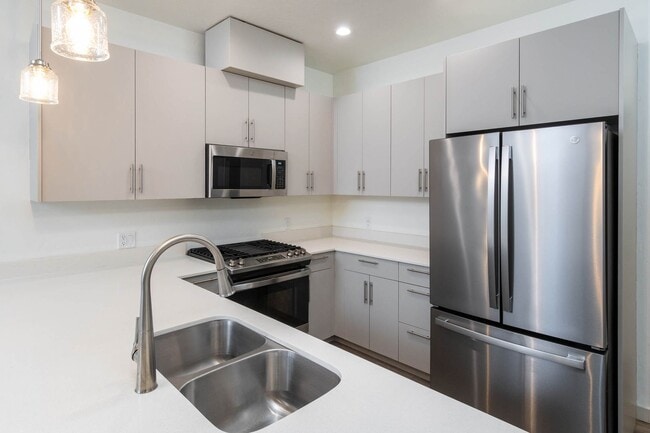 Building Photo - Beautiful Home in Highly Desired NW Redmond Neighborhood