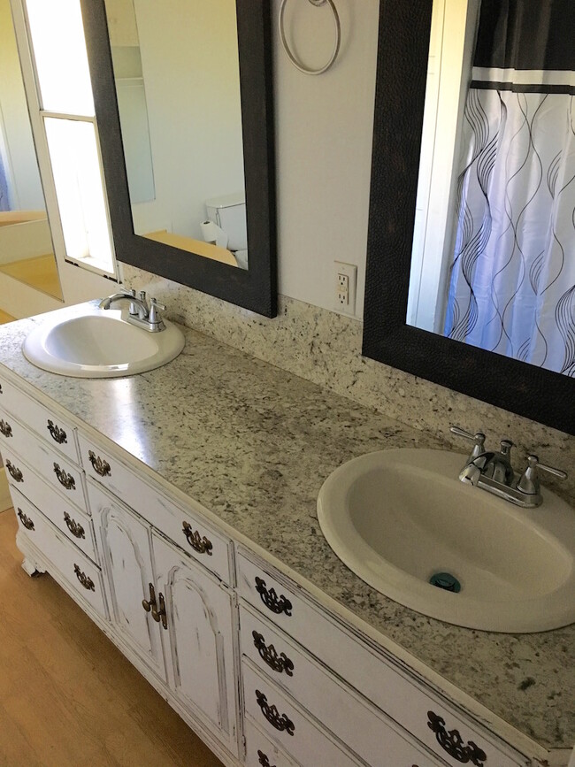 Building Photo - 6600 AR-171