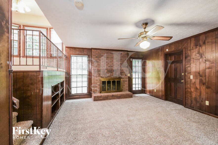 Building Photo - 3021 Wendwood Dr