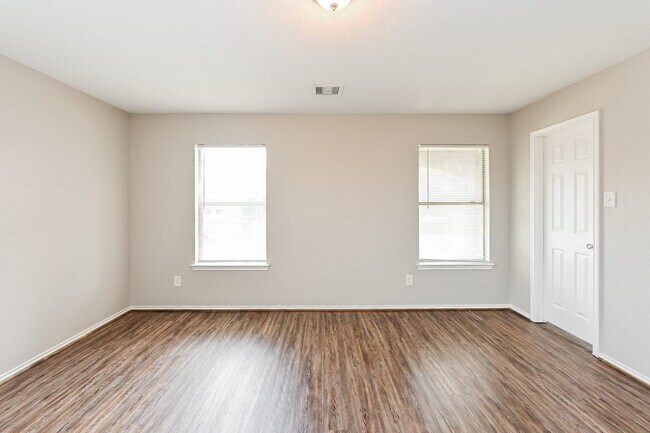 Building Photo - 29430 Legends Bluff Dr