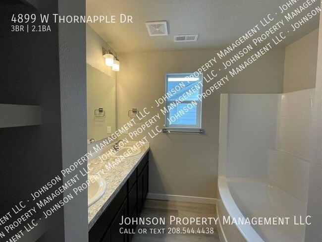 Building Photo - 4899 Thornapple Dr
