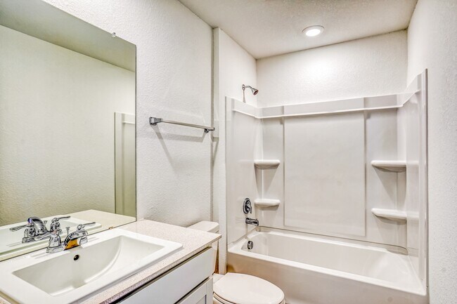 Building Photo - 11430 Forest W St