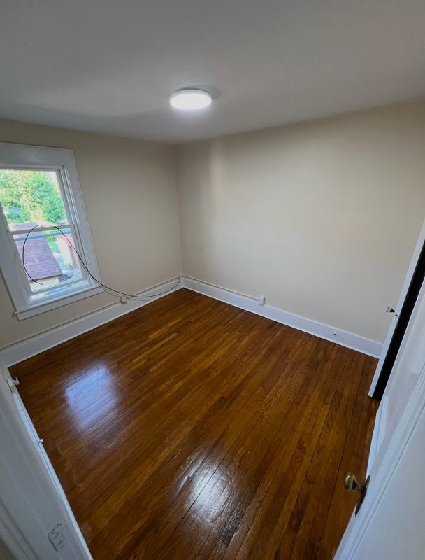 Building Photo - 808 Waverly Pl