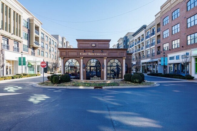 Building Photo - 440 Baroque Dr