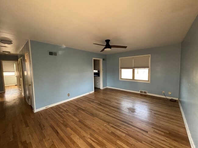 Building Photo - 1043 College Ln