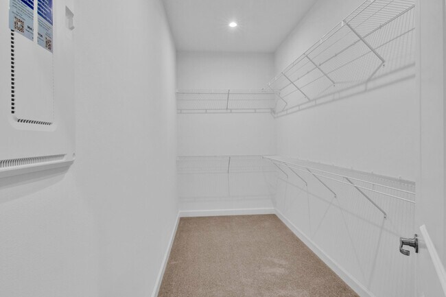 Building Photo - 14075 SW Thorens Dr