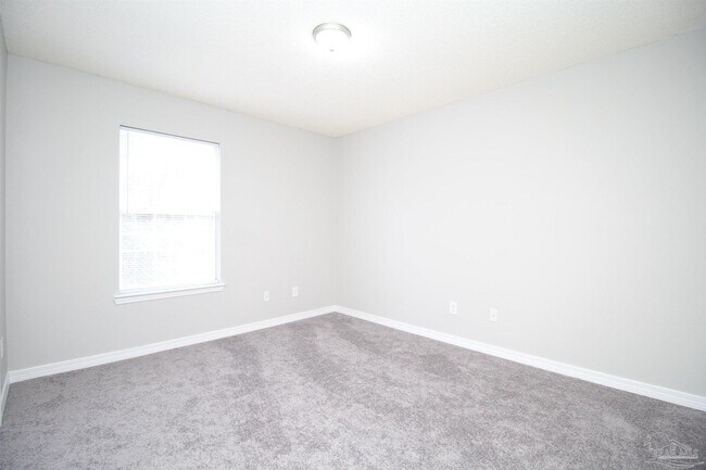 Building Photo - 1927 America Ave