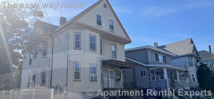 Building Photo - 300 Park Ave