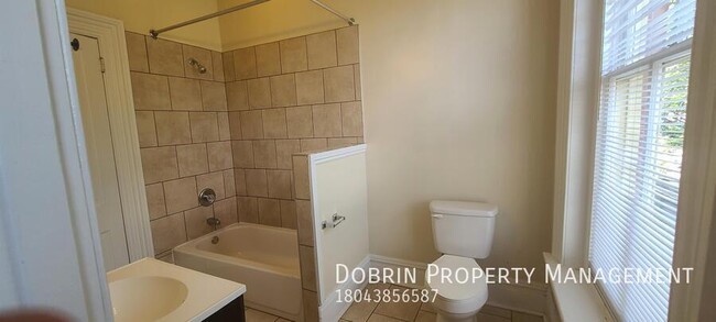 Building Photo - 113 E Leigh St