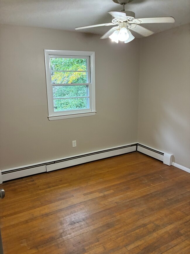Primary Photo - 508 Plain Hill Rd