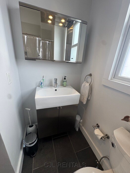 Building Photo - 9 Harding St