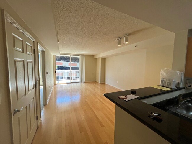 Building Photo - 2726 Gallows Rd