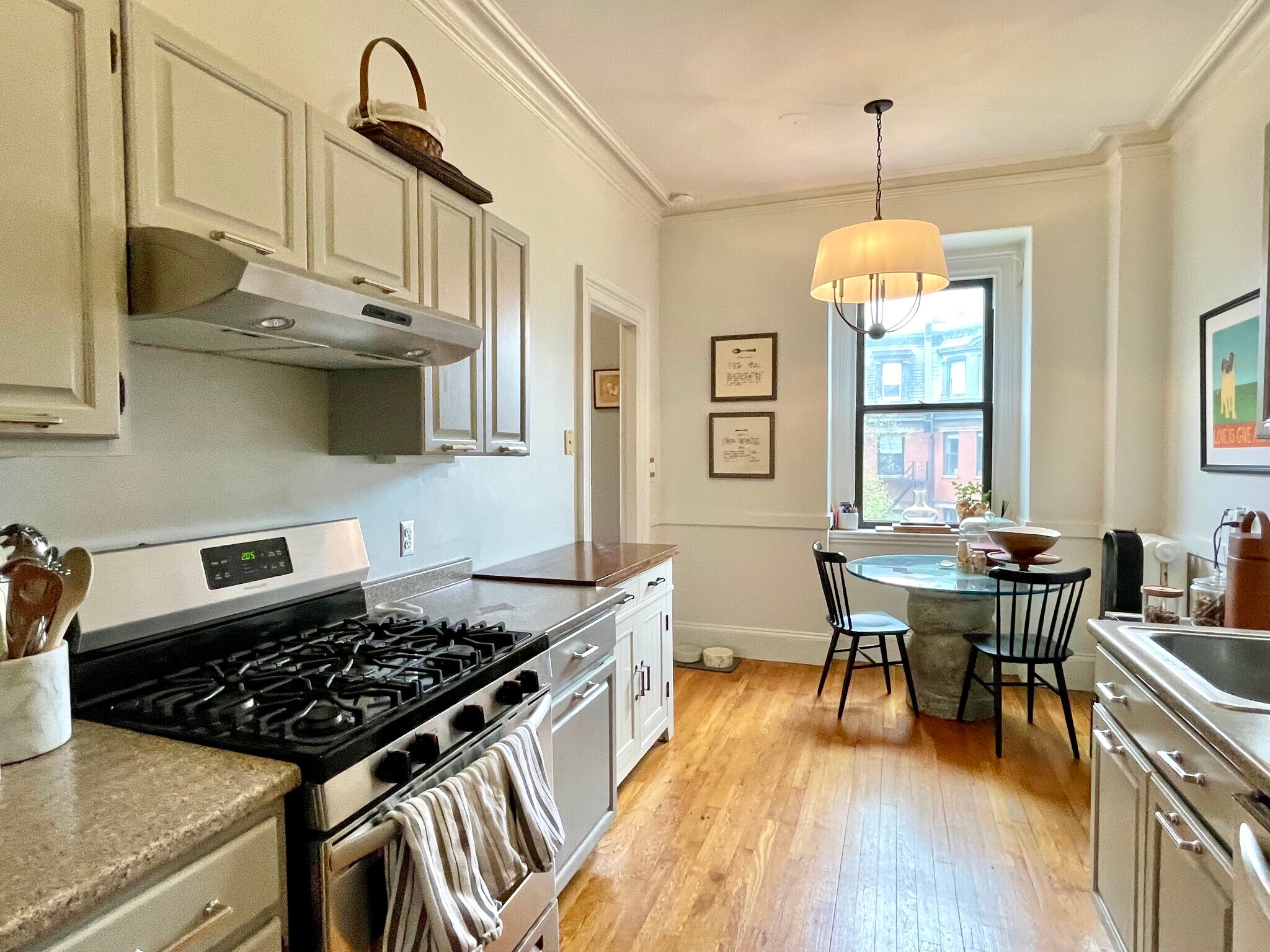 Building Photo - 140 Marlborough St