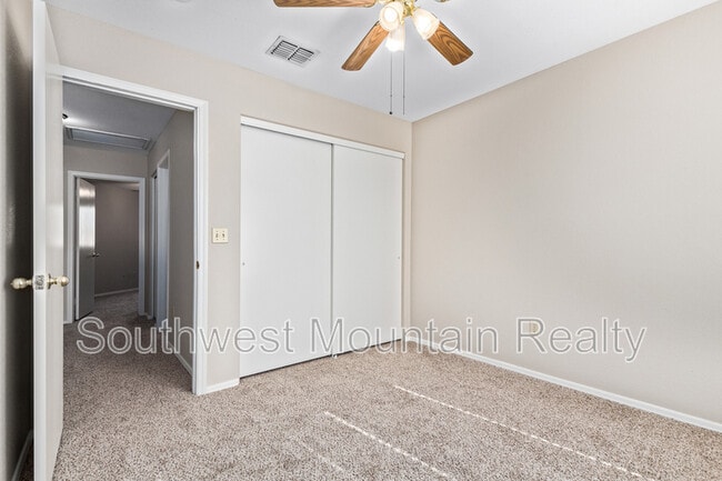 Building Photo - 1083 W Sandy Banks