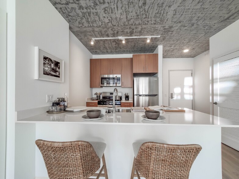 Building Photo - 1418 S Wabash Ave