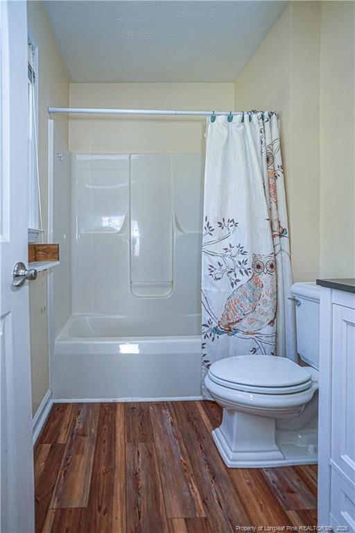 Building Photo - 184 E 12 Oaks Rd