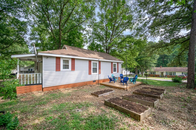 Building Photo - 205 Fite Rd