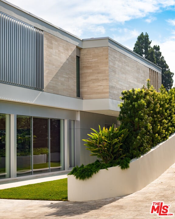 Building Photo - 642 Perugia Way