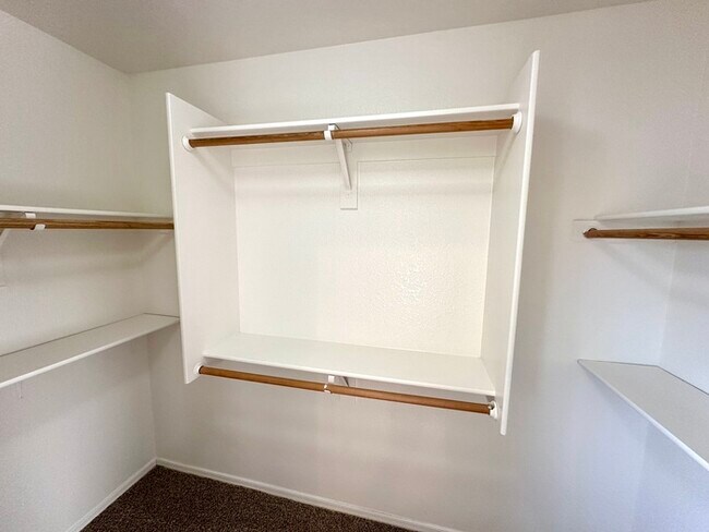 Building Photo - Adorable single story, corner lot home wit...