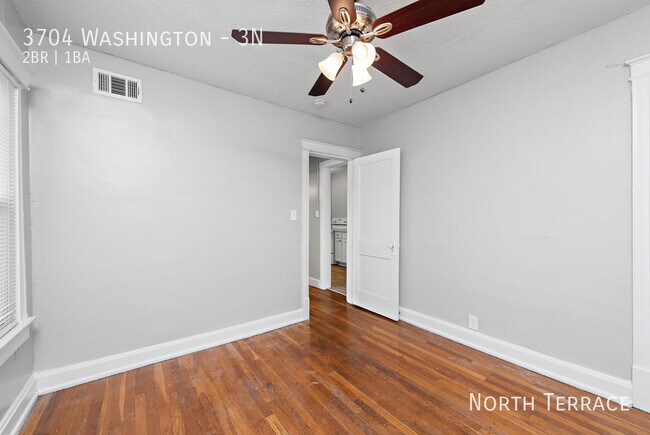 Building Photo - 3704 Washington-3N