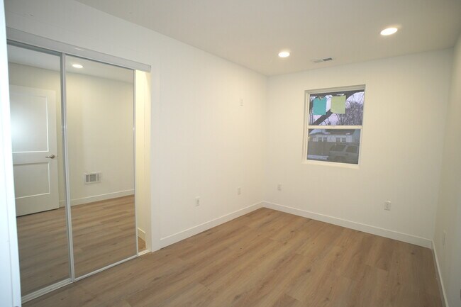 Building Photo - 1258 Idaho St