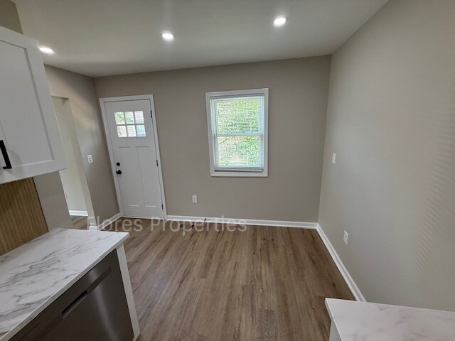 Building Photo - 1018 Urana Ave