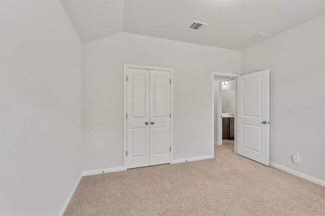 Building Photo - 1720 Navajo Song Ln