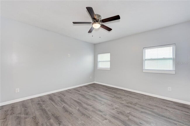 Building Photo - MOVE IN TO THIS SARASOTA HOME NOW WITH ZER...