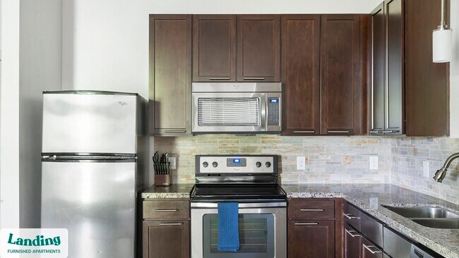 Building Photo - 10800 Lakeline Blvd