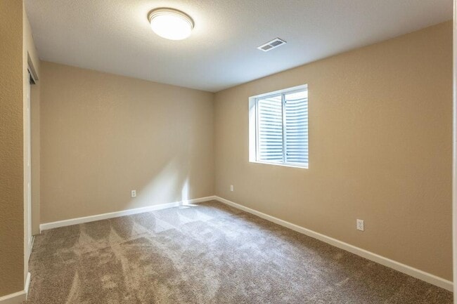 Building Photo - 2362 Calcite St