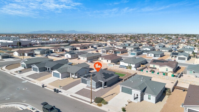 Building Photo - 14557 Desert Poppy Ct