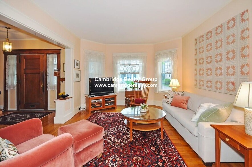 Primary Photo - 16 Chetwynd Rd