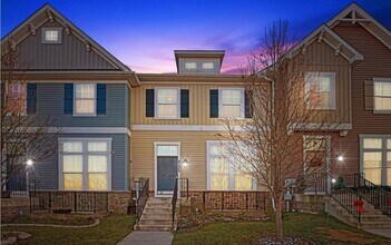 Building Photo - Beautiful Basement for Rent - Bedroom, Fam...