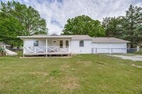 Building Photo - 1509 Mitchell Dr