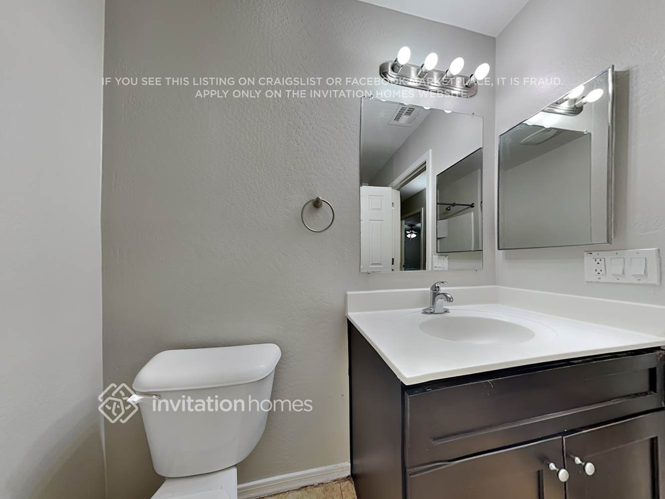 Building Photo - 8122 S 2nd Dr