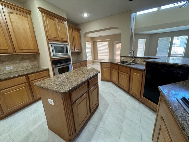 Building Photo - 1412 Caine Hill Ct