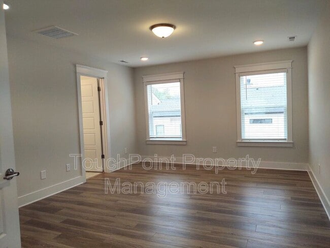 Building Photo - 4013 Belle Landing Rd