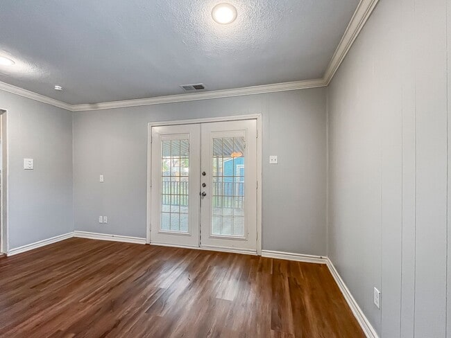 Building Photo - Charming 3-Bed Home in North Ridge Estates Mesquite