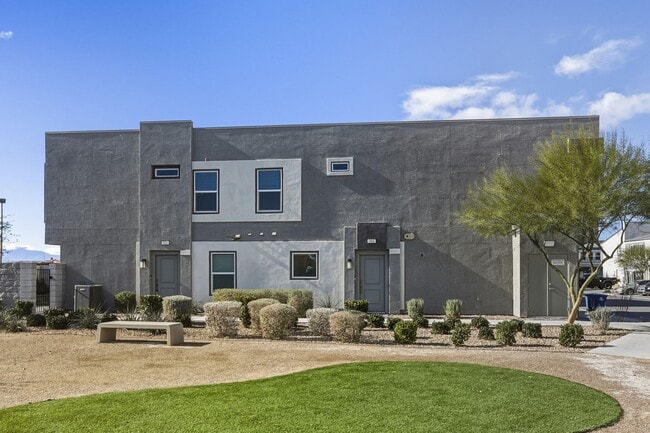 Building Photo - Brand New 2 Bedroom Townhome for Rent! Minutes from Nellis AFB!