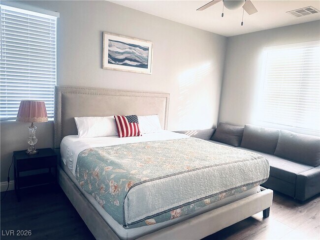 Building Photo - 8061 Palace Monaco Ave