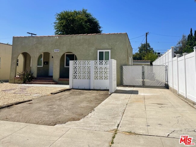 Building Photo - 5949 Troost Ave