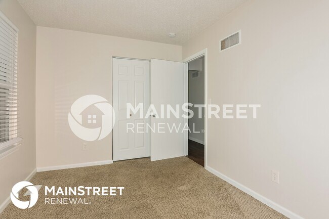 Building Photo - 46 Forest Ln