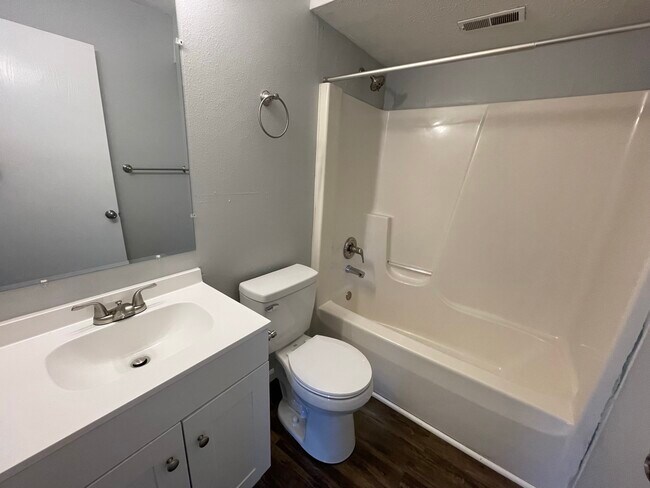 Building Photo - 356 Stone Creek Dr