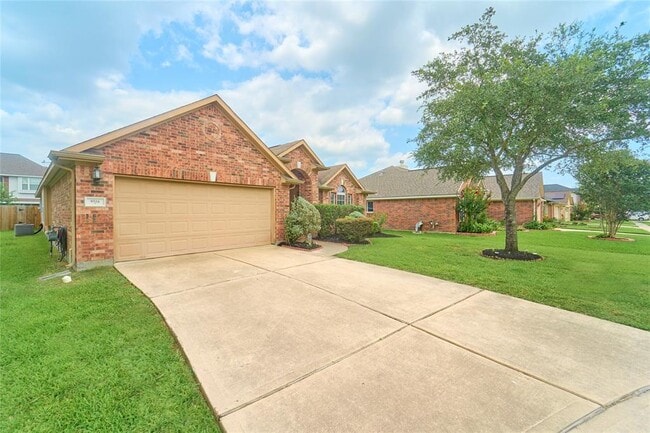 Building Photo - 9518 Denfield Ln