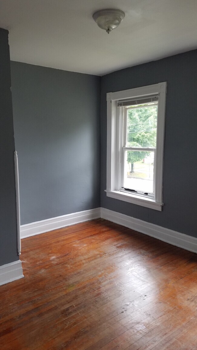 Building Photo - 3201 2nd Ave