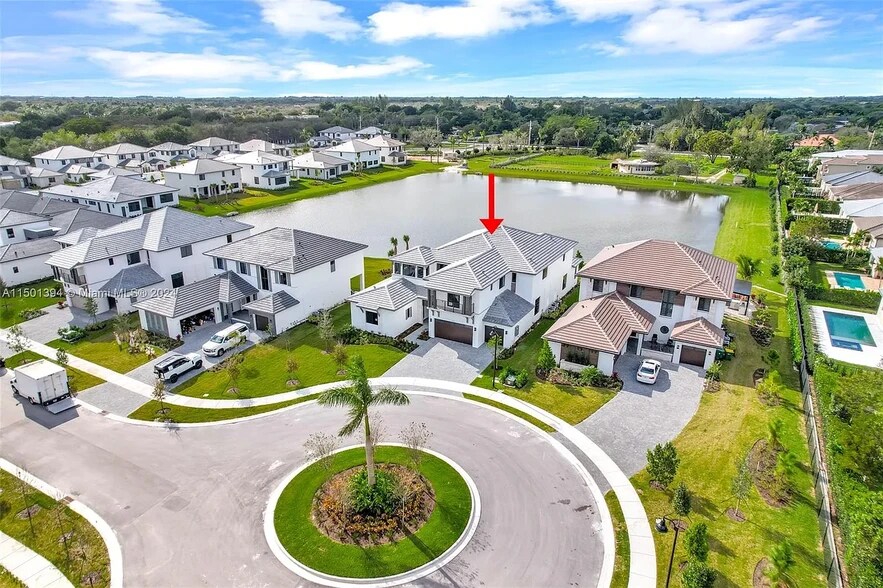 Building Photo - 1580 Shoreline Way
