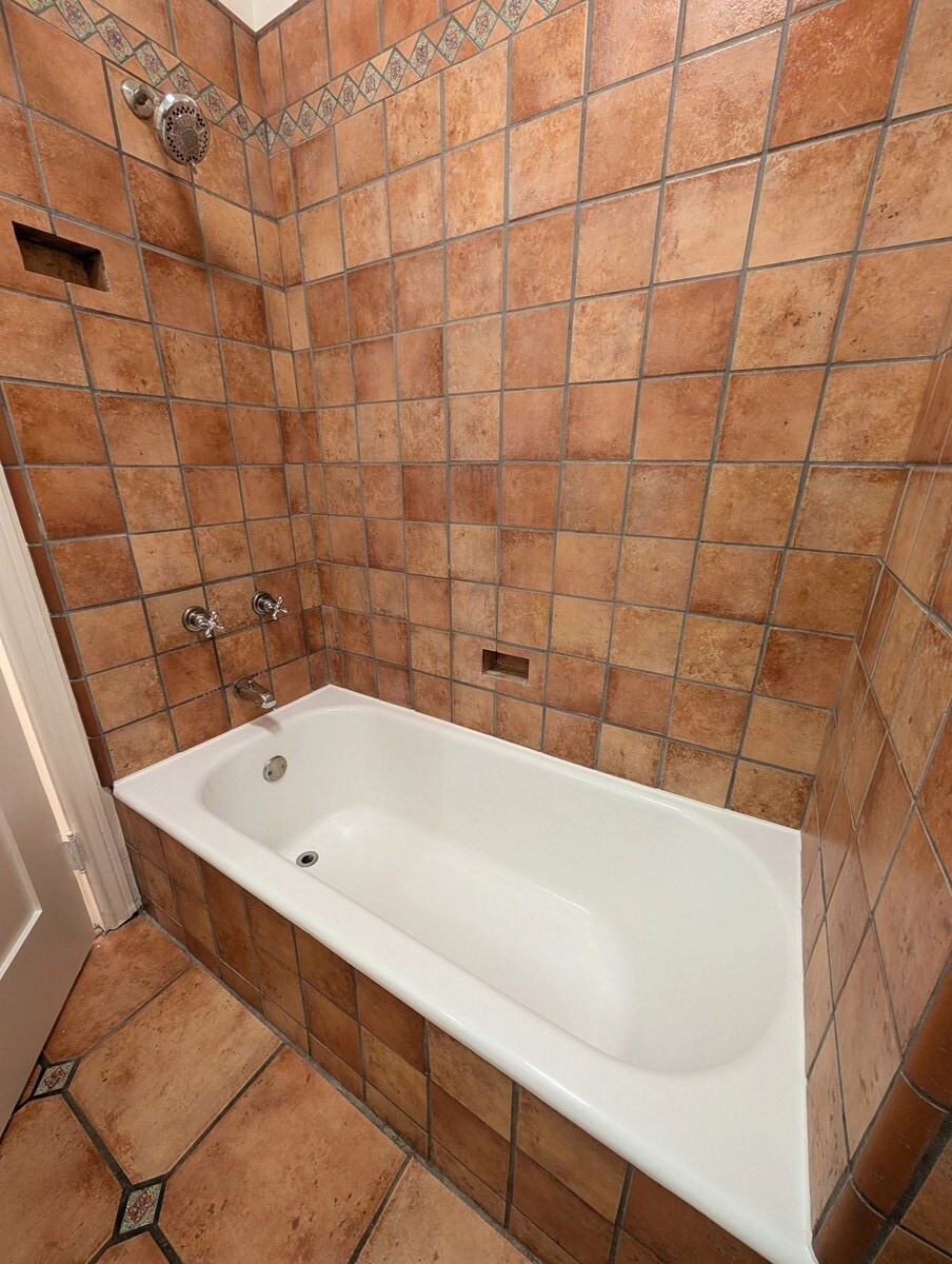 Building Photo - 1205 S Muirfield Rd