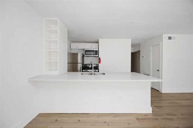 Building Photo - 2218 Hazard St