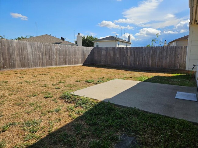 Building Photo - 2115 Summit Meadow Dr